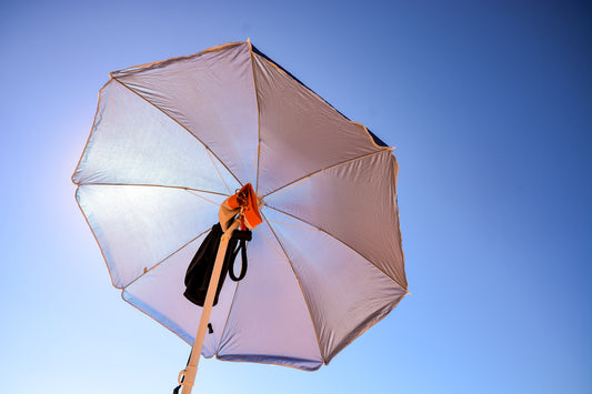 Quali attività fare al mare sotto l'ombrellone?