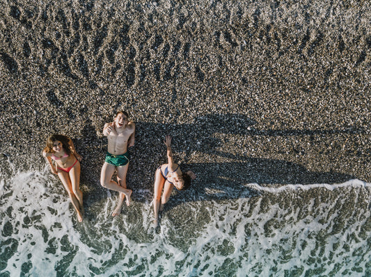 Cosa portare in spiaggia con gli amici?