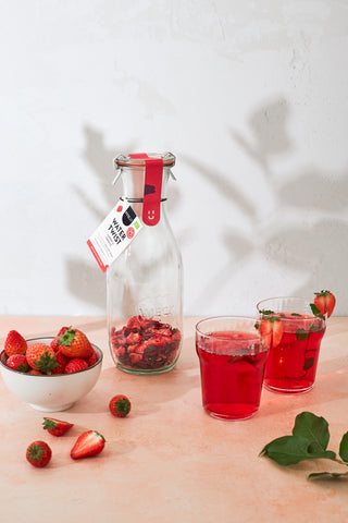 Pineut caraffa acqua aromatizzata fragola ibisco bio