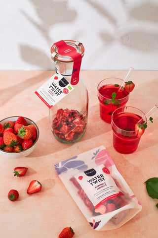Pineut caraffa acqua aromatizzata fragola ibisco bio
