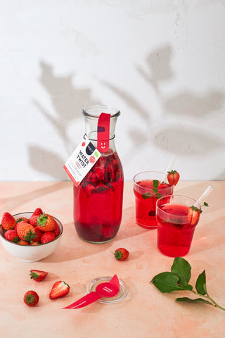 Pineut caraffa acqua aromatizzata fragola ibisco bio