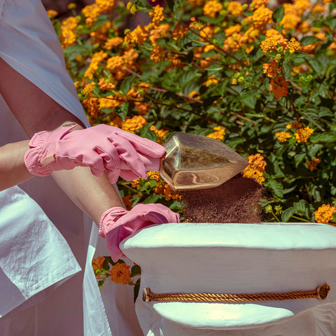 Trapiantatore da giardino rosa