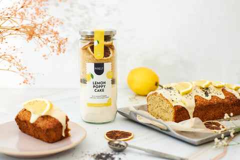 Pineut barattolo di torta al limone e semi di papavero