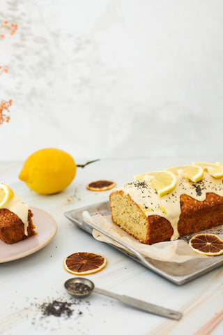 Pineut barattolo di torta al limone e semi di papavero