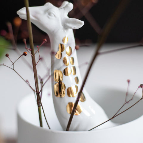 Vaso in ceramica con decori oro e giraffa 3D