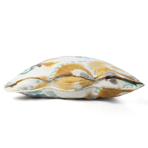 Coussin en tissu damassé aux couleurs gris, ocre et vert ART B10